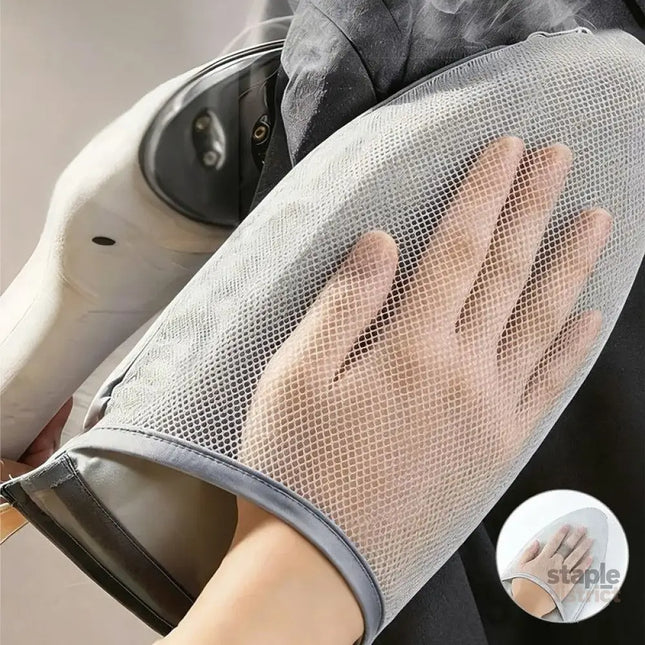 1 piece - Handheld ironing pad - Heat-resistant ironing mat - Portable ironing aid - Ironing tool - Steam glove with