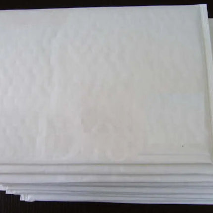 25 Piece Pack - 22.5cm x 15cm White Bubble Padded Envelope Bag Post Courier Shipping SMALL Self Seal - Commercial >