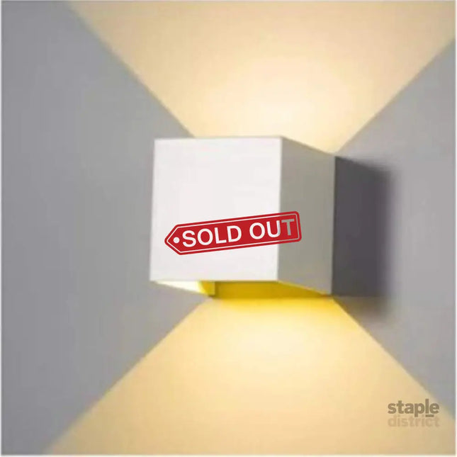 LED Wall Light 12W Square Shaped LED Wall Lamp with Adjustable Angle Design Modern Aluminum Wall Sconce Lighting IP65