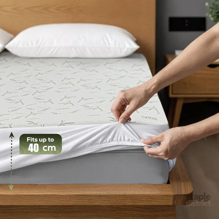 Waterproof Mattress Protector,Breathable Mattress Cover,3D Air Fabric Cooling Bed Pad Cover Deep Pocket